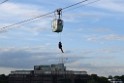 Koelner Seilbahn Gondel blieb haengen Koeln Linksrheinisch P616